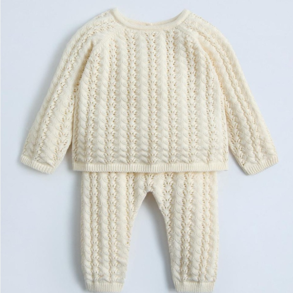 Zara Cream Silk and Cotton Knit Sweater and Pants Set - Perfect for Photos